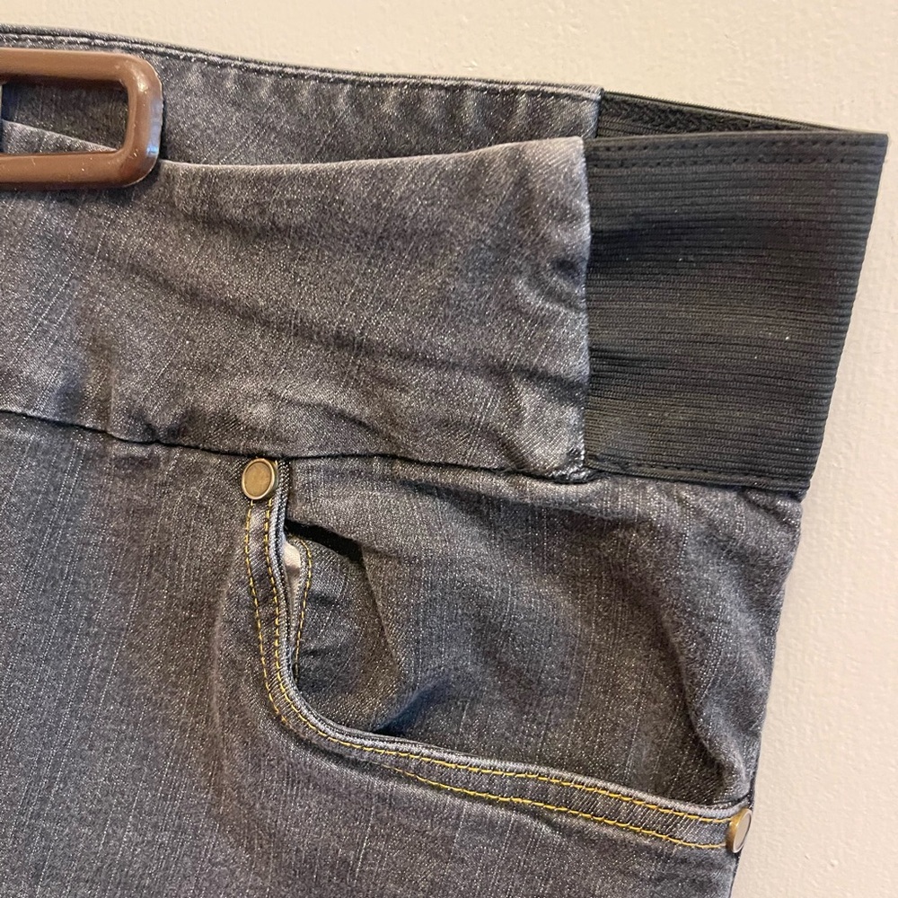 Woman Within Black Straight Leg Jeans‎ 26W Petite - Picture 2 of 3